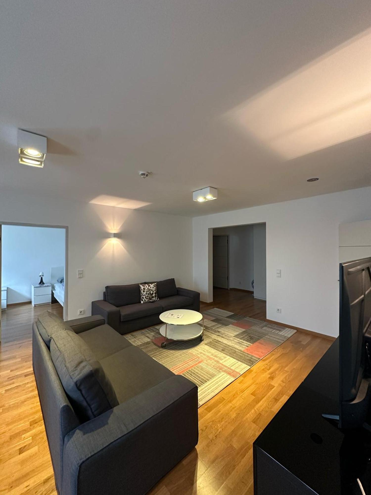 Al Nafurah Apartments München Eksteriør billede
