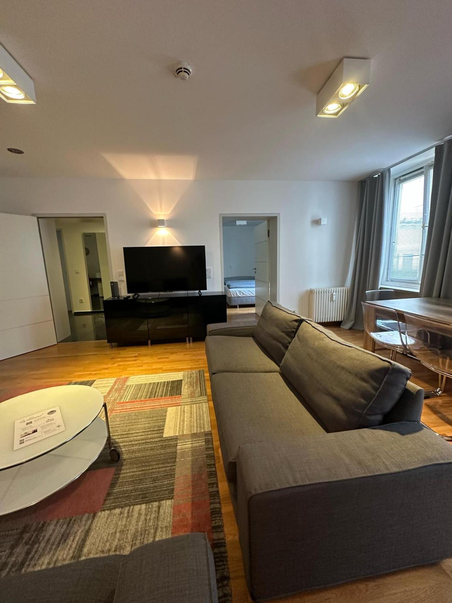 Al Nafurah Apartments München Eksteriør billede