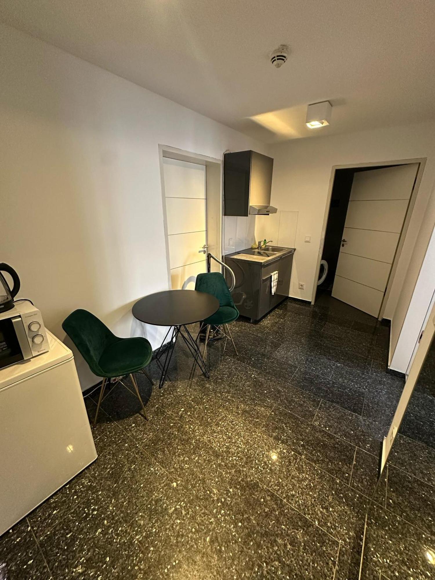 Al Nafurah Apartments München Eksteriør billede
